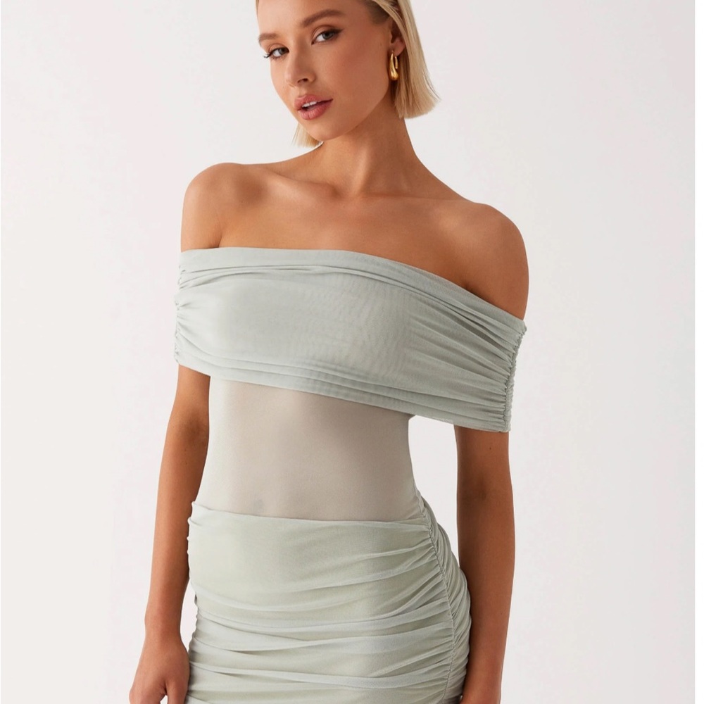 Pepper mayo Nelly Off the Shoulder Dress in Pistachio